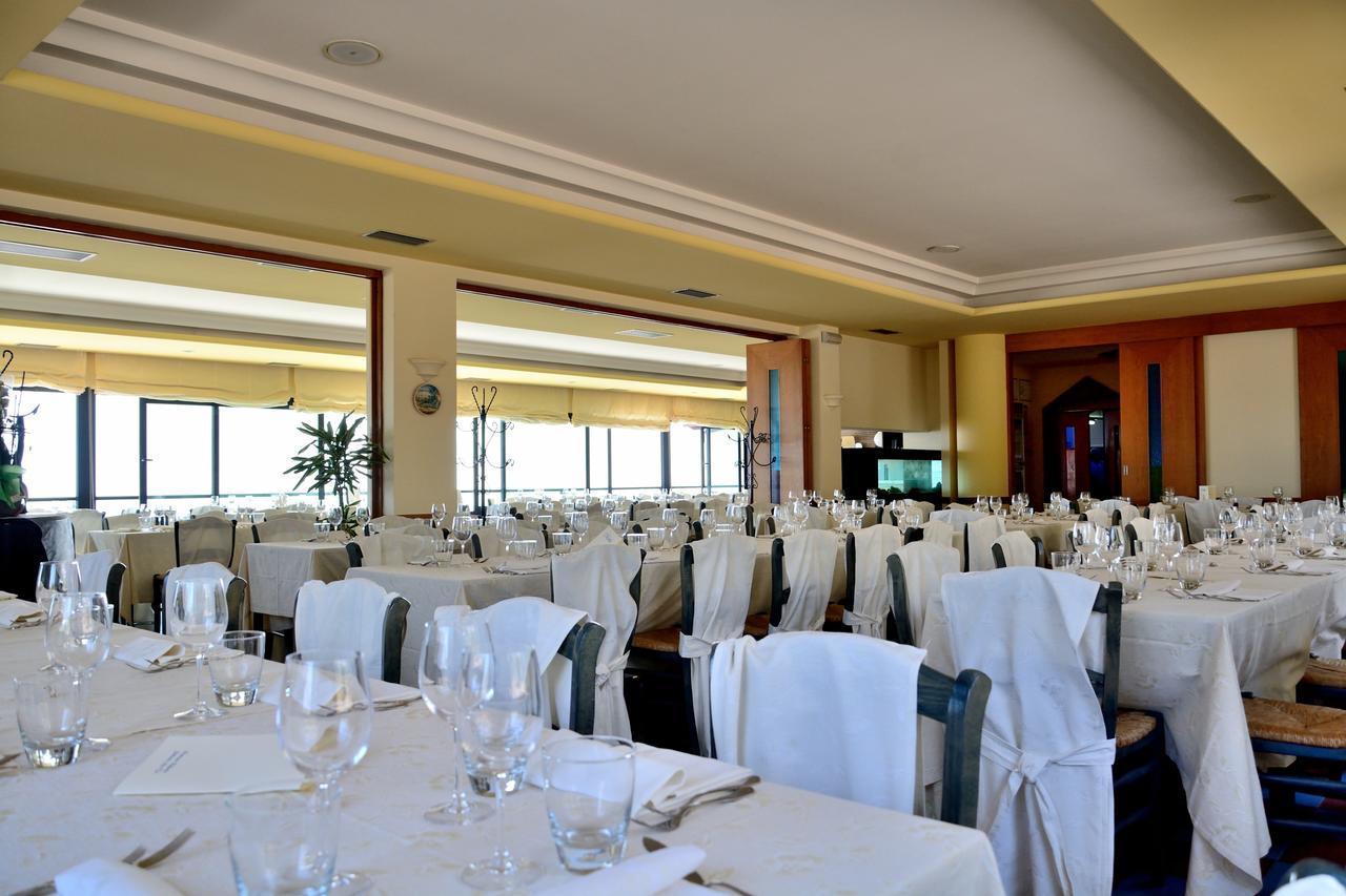 Bellavistarelax Hotell Giulianova Exteriör bild